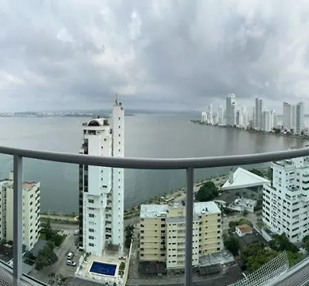- Hermoso En Bocagrande Con Vista A La Bahia